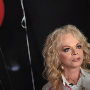 Прокурор огласил внушительные сроки для обманувших Ларису Долину мошенников